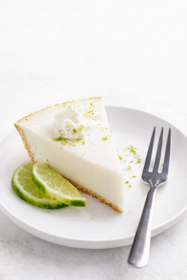 Key Lime Pie (Vegan, Creamy, No-Bake Filling)
